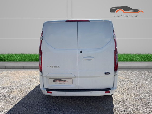 2021 Ford Transit Custom 2L Limited 5dr - Photo 4