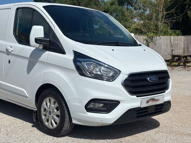 2021 Ford Transit Custom 2L Limited 5dr - Photo 9