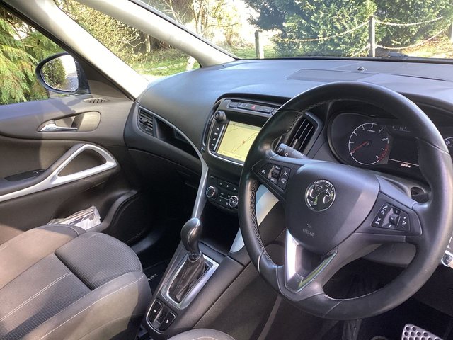 2017 VAUXHALL ZAFIRA TOURER - Photo 12