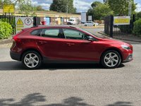 USED 2015 15 VOLVO V40 CROSS COUNTRY 1.6 D2 Lux Nav Hatchback 5dr Diesel Manual Euro 5 (s/s) (115 ps) 