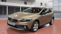 USED 2014 VOLVO V40 CROSS COUNTRY 1.6 D2 Lux Hatchback 5dr Diesel Powershift Euro 5 (s/s) (115 ps) 