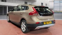 USED 2014 VOLVO V40 CROSS COUNTRY 1.6 D2 Lux Hatchback 5dr Diesel Powershift Euro 5 (s/s) (115 ps) 
