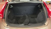 USED 2014 VOLVO V40 CROSS COUNTRY 1.6 D2 Lux Hatchback 5dr Diesel Powershift Euro 5 (s/s) (115 ps) 