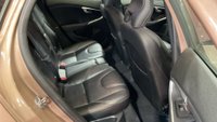 USED 2014 VOLVO V40 CROSS COUNTRY 1.6 D2 Lux Hatchback 5dr Diesel Powershift Euro 5 (s/s) (115 ps) 