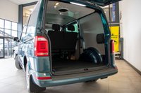USED 2017 17 VOLKSWAGEN TRANSPORTER 2.0 BiTDI T32 BlueMotion Tech Kombi 4dr Diesel DSG 4Motion SWB Euro 6 (s/s) (204 ps) 4Motion, Low Mileage, No VAT