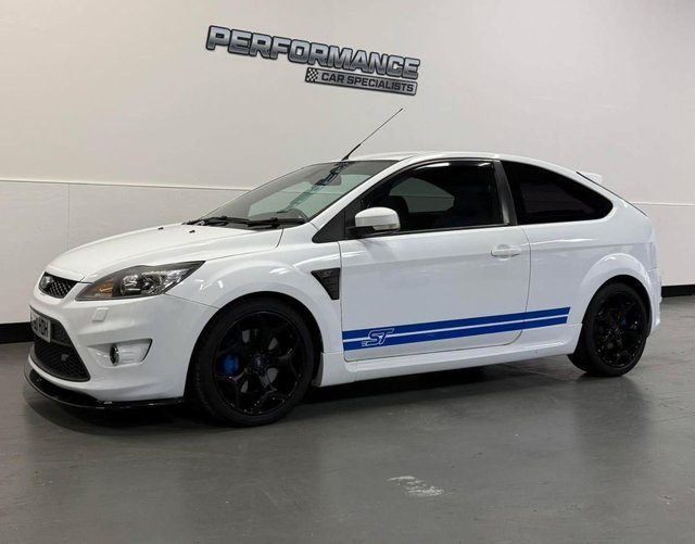 2011 60 Ford Focus 2.5 SIV ST-2 Hatchback 3dr Petrol Manual (224 g/km, 221 bhp)