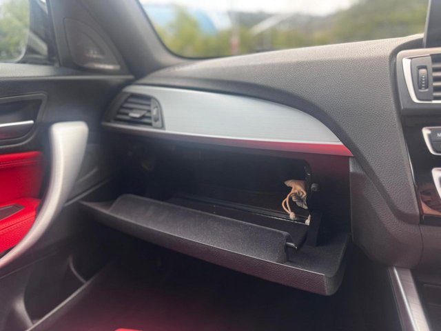 2017 BMW 1 Series 3L null 3dr - Photo 9