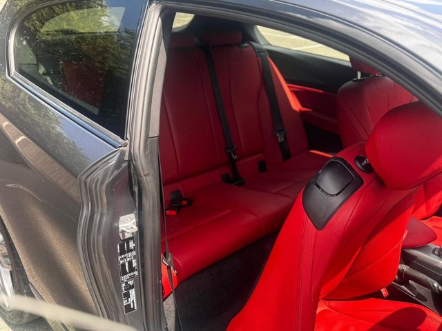 2017 BMW 1 Series 3L null 3dr - Photo 2