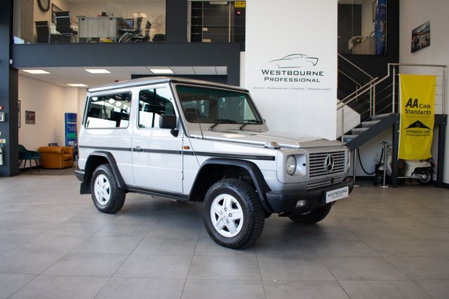 1990 H Mercedes-Benz G 300 300 GES (W463) SWB Station Wagon