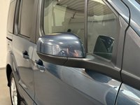 USED 2020 69 FORD TOURNEO CONNECT 1.5 EcoBlue Titanium MPV 5dr Diesel Auto Euro 6 (s/s) (120 ps) 