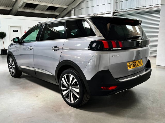 View our PEUGEOT 5008
