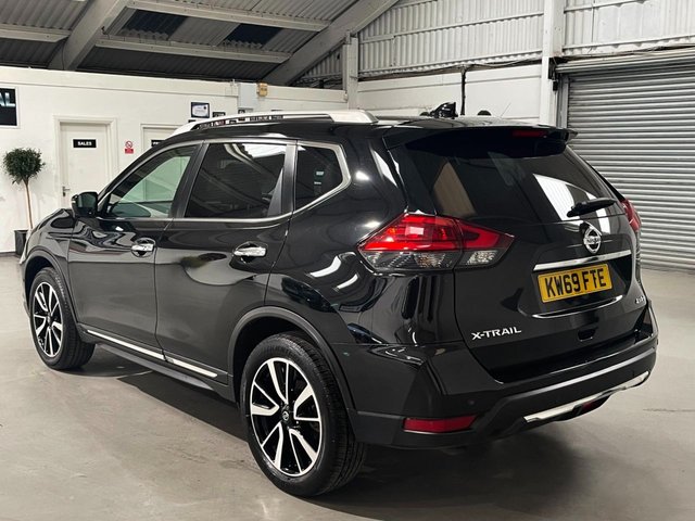 View our NISSAN X-TRAIL