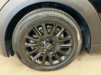 USED 2017 67 MINI HATCH 1.5 Cooper Panoramic Hatchback 3 Door Petrol Manual Euro 6 (s/s) (136 ps) MINI DEALER + 1 LADY OWNER