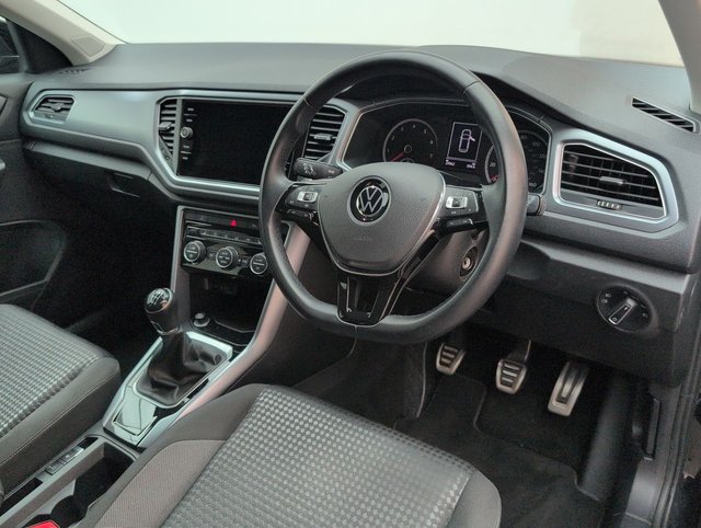 USED 2021 71 Volkswagen T-Roc 1.5 TSI Evo Active Suv 5dr Petrol Manual Euro 6 (s/S) (150 Ps) Rear Tinted Glass+parking Sensors