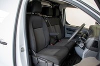 USED 2022 22 VAUXHALL VIVARO 1.5 Turbo D 2900 Dynamic Panel Van 6dr Diesel Manual L2 H1 Euro 6 (s/s) (100 ps) CarPlay, Rear Sensors, Air Con