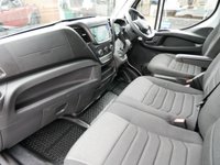 USED 2025 74 IVECO DAILY 35C18 3.0 180 BHP MEDIUM BUSINESS HIGH ROOF DRW AUTOMATIC 2025 YEAR | 1 OWNER | AUTO | FACELIFT !