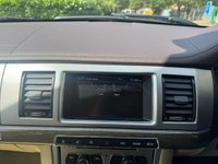 USED 2012 62 JAGUAR XF 2.2d Premium Luxury Saloon 4dr Diesel Auto Euro 5 (s/s) (200 ps) 