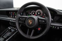 USED 2024 24 PORSCHE 911 3.0T 992 Carrera 