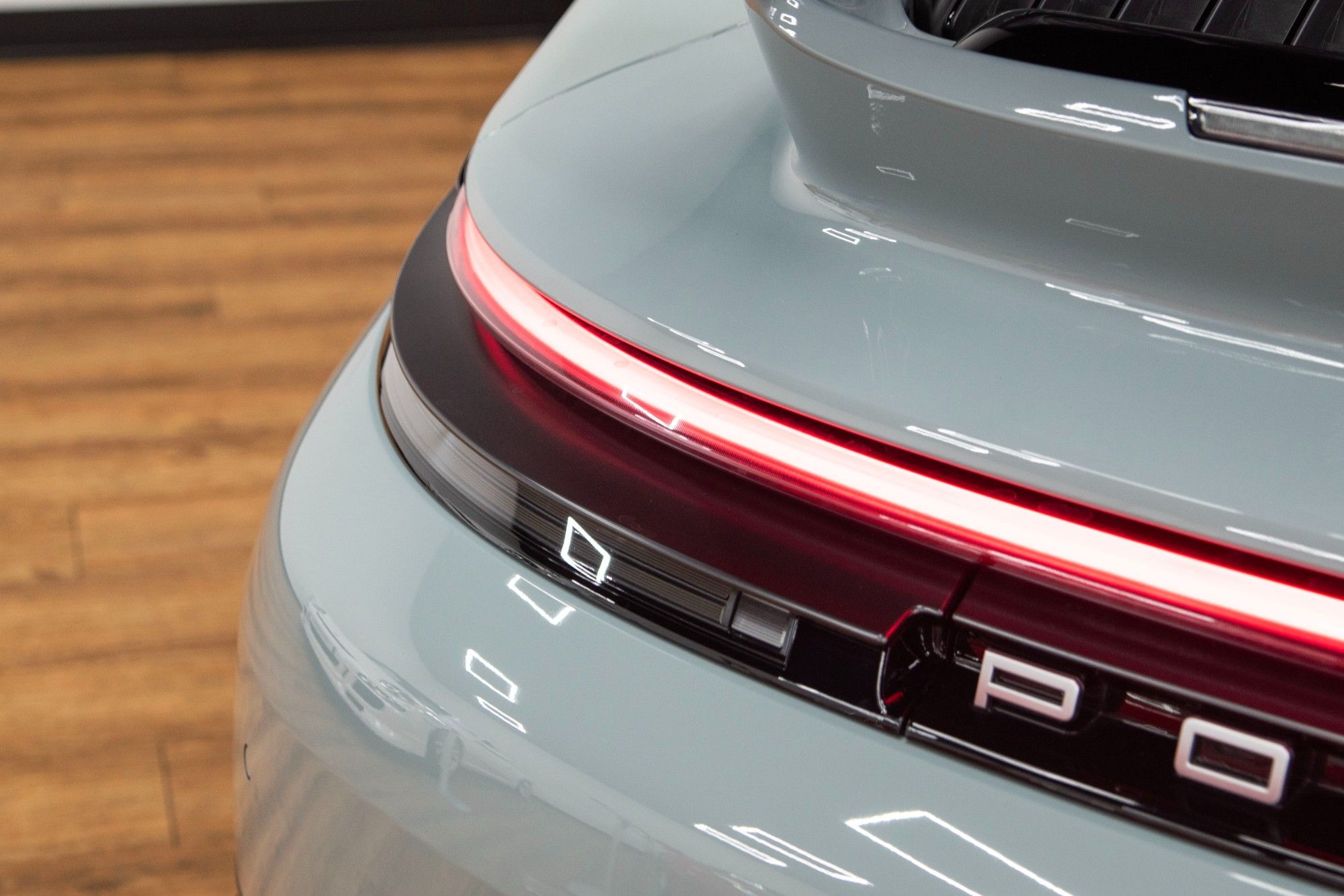USED 2024 24 PORSCHE 911 3.0T 992 Carrera 