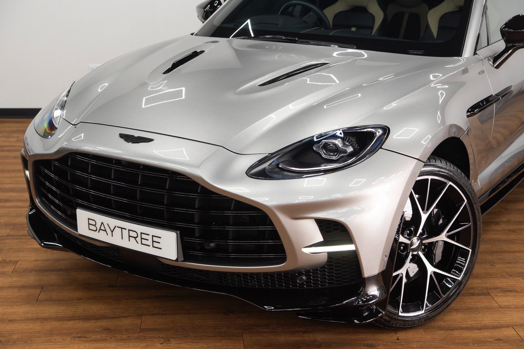 USED 2024 24 ASTON MARTIN DBX 4.0 V8 707 SUV 