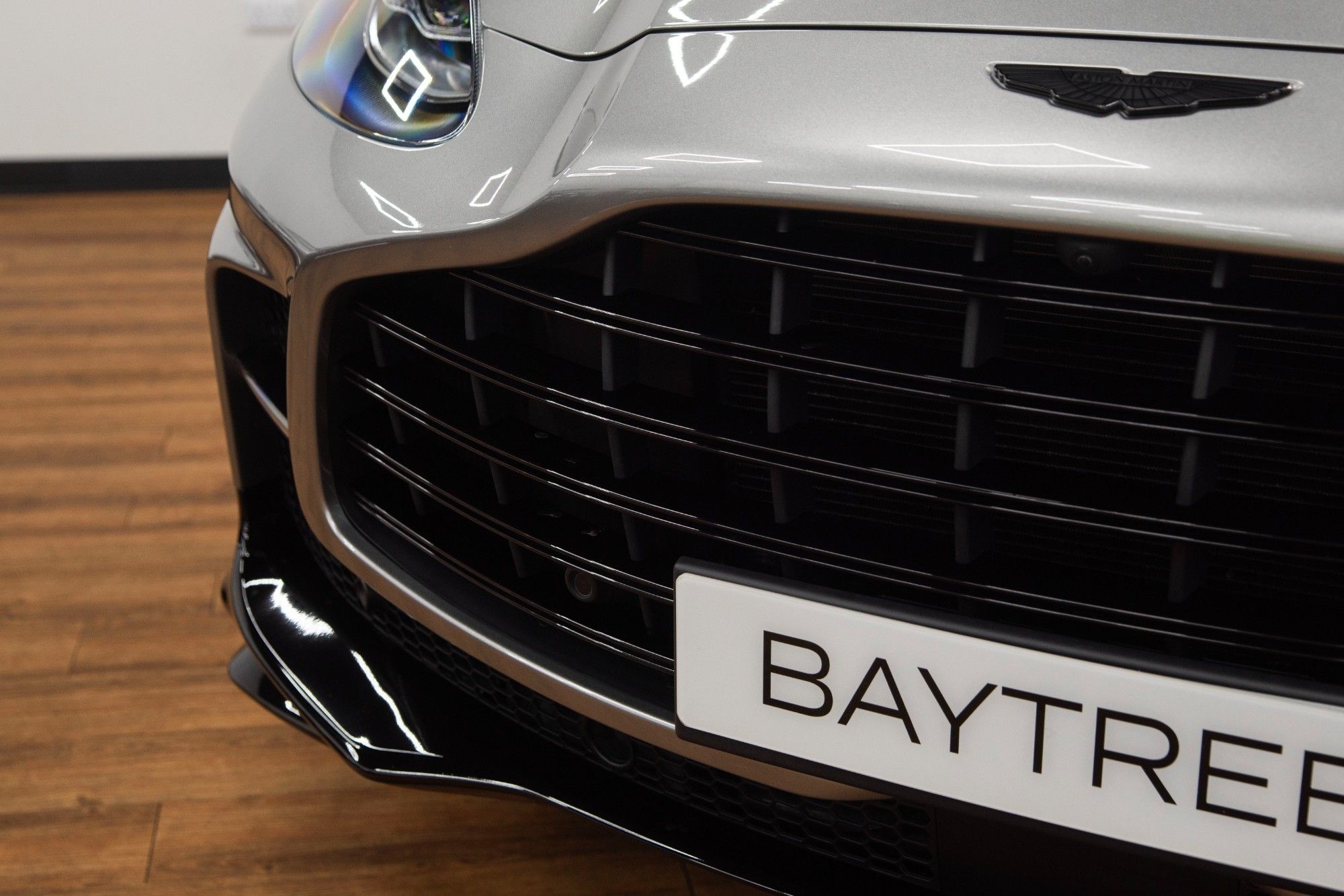 USED 2024 24 ASTON MARTIN DBX 4.0 V8 707 SUV 