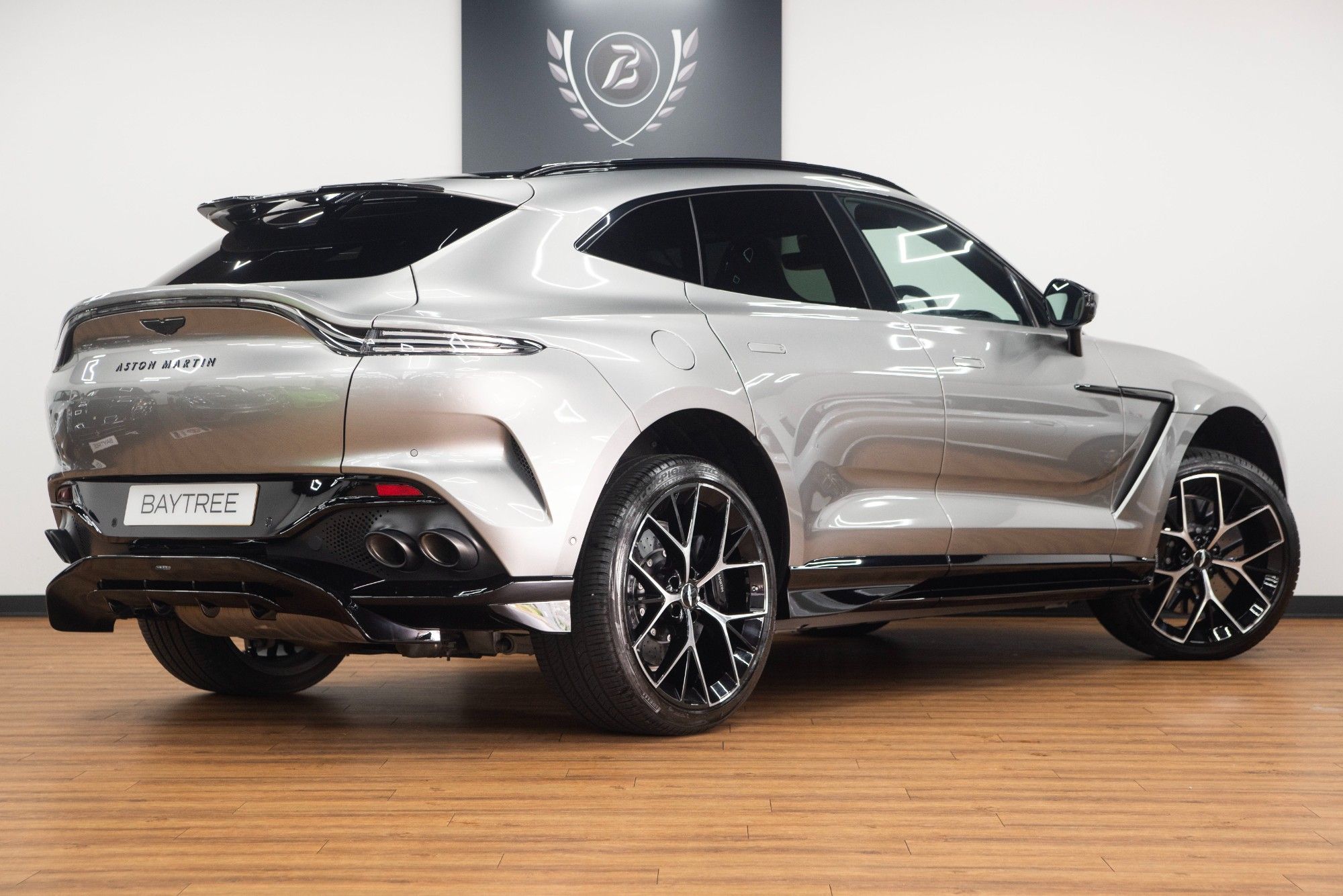 USED 2024 24 ASTON MARTIN DBX 4.0 V8 707 SUV 