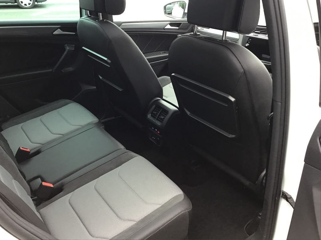 USED 2020 70 VOLKSWAGEN TIGUAN 2.0 TDI R-Line Tech SUV 5dr Diesel DSG 4Motion Euro 6 (s/s) (150 ps) PEACE OF MIND MOTORING 6 MONTHS WARRANTY