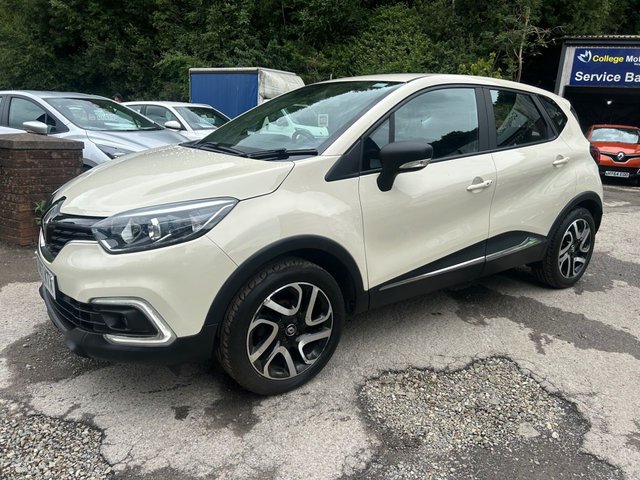 2017 RENAULT CAPTUR 2017/67 0.9 TCe ENERGY Dynamique Nav SUV 5dr Petrol Manual Euro 6 (s/s) (90 ps), 2 Owners from new, Only 61000 Miles - Photo 4