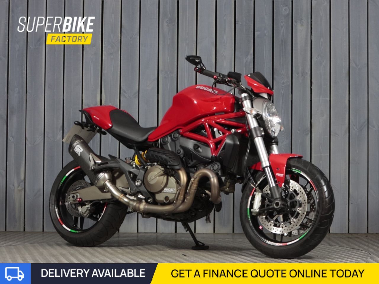 DUCATI Monster 821
