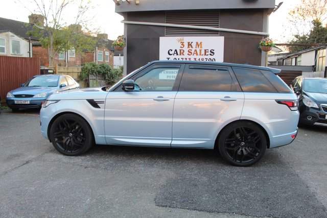 View our LAND ROVER RANGE ROVER SPORT