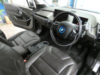 USED 2019 19 BMW I3 33kWh Hatchback 5dr Petrol Plug-in Hybrid Auto Euro 6 (s/s) (Range Extender) (170 ps) SAT NAV HEATED LEATHER INTERIOR HARMAN KARDON SOUND CRUISE CONTROL REAR VIEW CAMERA PARKING SENSORS BMW SERVICE HISTORY WARRANTY