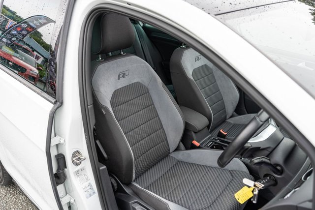 2019 VOLKSWAGEN GOLF 2.0 TDI R-Line Hatchback 5dr Diesel DSG Euro 6 (s/s) (150 ps) - Photo 10