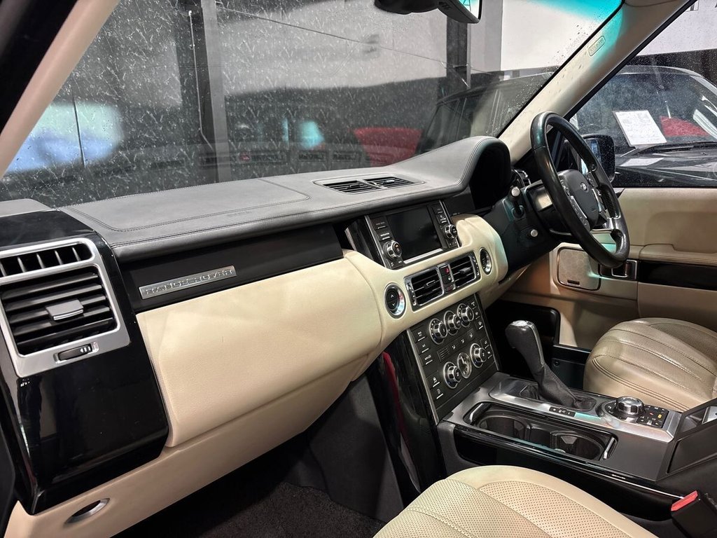 USED 2010 10 LAND ROVER RANGE ROVER 3.6 TD V8 Vogue SE SUV 5dr Diesel Auto 4WD Euro 4 (271 ps) LAST OWNER 9 YEARS|REAR SCREEN