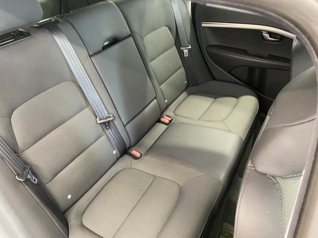 USED 2013 63 VOLVO V70 2.0 D4 Business Edition Estate 5dr Diesel Manual Euro 5 (s/s) (163 ps) HEATED SEATES, NAVIGATION, DAB