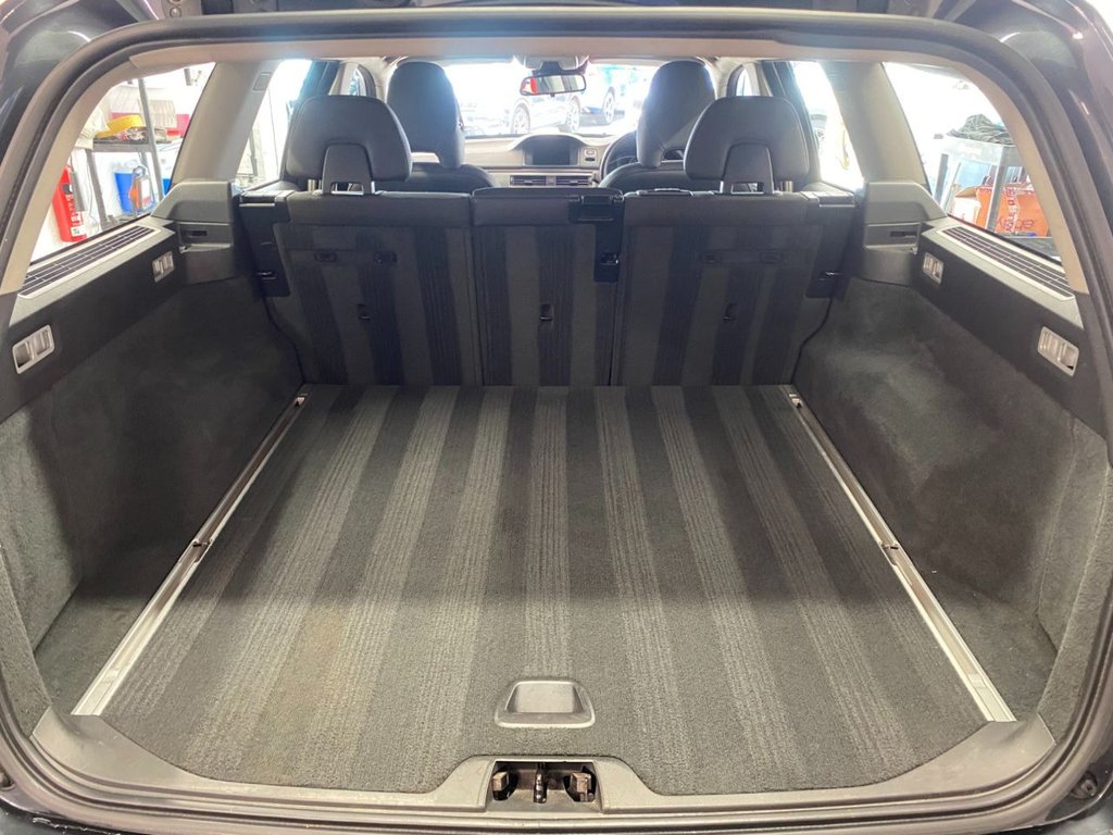 USED 2013 63 VOLVO V70 2.0 D4 Business Edition Estate 5dr Diesel Manual Euro 5 (s/s) (163 ps) HEATED SEATES, NAVIGATION, DAB