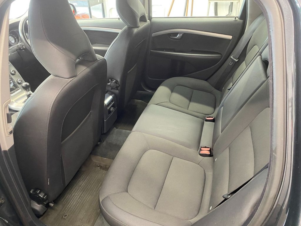 USED 2013 63 VOLVO V70 2.0 D4 Business Edition Estate 5dr Diesel Manual Euro 5 (s/s) (163 ps) HEATED SEATES, NAVIGATION, DAB
