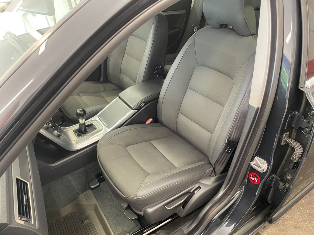 USED 2013 63 VOLVO V70 2.0 D4 Business Edition Estate 5dr Diesel Manual Euro 5 (s/s) (163 ps) HEATED SEATES, NAVIGATION, DAB