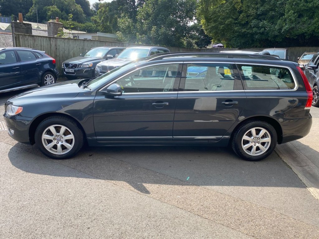 USED 2013 63 VOLVO V70 2.0 D4 Business Edition Estate 5dr Diesel Manual Euro 5 (s/s) (163 ps) HEATED SEATES, NAVIGATION, DAB