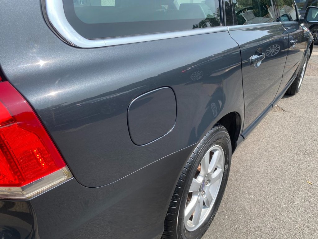 USED 2013 63 VOLVO V70 2.0 D4 Business Edition Estate 5dr Diesel Manual Euro 5 (s/s) (163 ps) HEATED SEATES, NAVIGATION, DAB