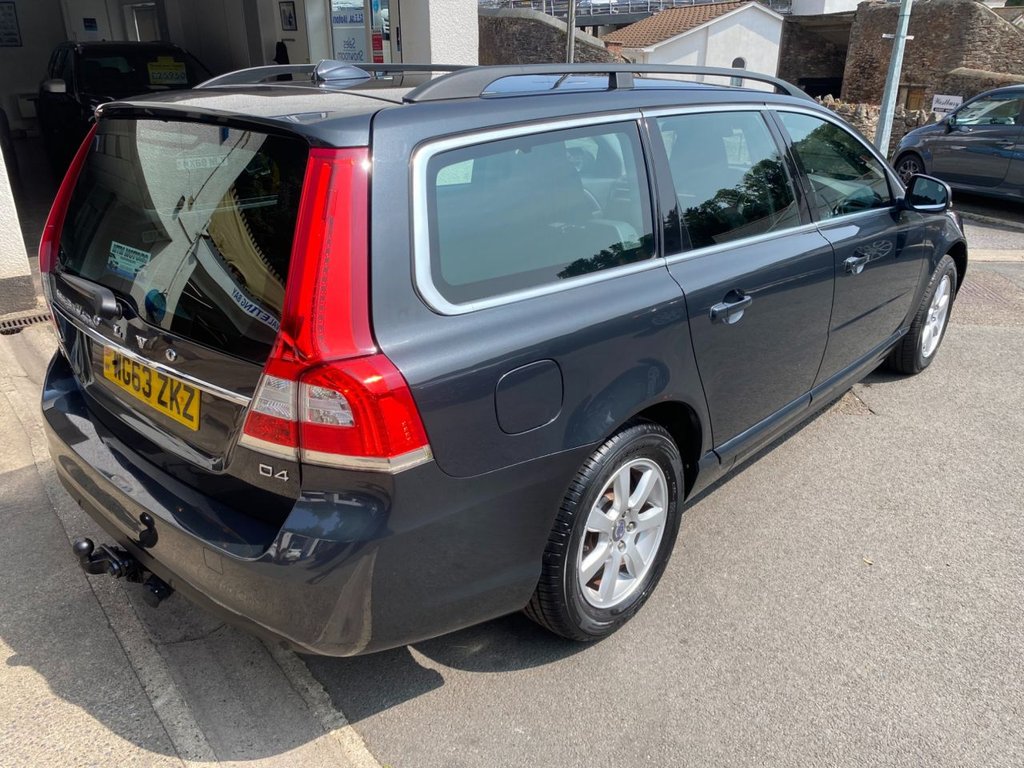USED 2013 63 VOLVO V70 2.0 D4 Business Edition Estate 5dr Diesel Manual Euro 5 (s/s) (163 ps) HEATED SEATES, NAVIGATION, DAB