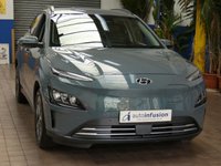 USED 2022 HYUNDAI KONA 64kWh Premium SUV 5dr Electric Auto (10.5kW Charger) (204 ps) SAT NAV HEATED SEATS CRUISE CONTROL REAR VIEW CAMERA 1 OWNER FROM NEW  EXCELLENT SERVICE HISTORY HYUNDAI WARRANTY