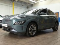 USED 2022 HYUNDAI KONA 64kWh Premium SUV 5dr Electric Auto (10.5kW Charger) (204 ps) SAT NAV HEATED SEATS CRUISE CONTROL REAR VIEW CAMERA 1 OWNER FROM NEW  EXCELLENT SERVICE HISTORY HYUNDAI WARRANTY