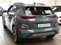USED 2022 HYUNDAI KONA 64kWh Premium SUV 5dr Electric Auto (10.5kW Charger) (204 ps) SAT NAV HEATED SEATS CRUISE CONTROL REAR VIEW CAMERA 1 OWNER FROM NEW  EXCELLENT SERVICE HISTORY HYUNDAI WARRANTY