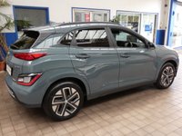 USED 2022 HYUNDAI KONA 64kWh Premium SUV 5dr Electric Auto (10.5kW Charger) (204 ps) SAT NAV HEATED SEATS CRUISE CONTROL REAR VIEW CAMERA 1 OWNER FROM NEW  EXCELLENT SERVICE HISTORY HYUNDAI WARRANTY