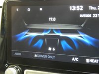 USED 2022 HYUNDAI KONA 64kWh Premium SUV 5dr Electric Auto (10.5kW Charger) (204 ps) SAT NAV HEATED SEATS CRUISE CONTROL REAR VIEW CAMERA 1 OWNER FROM NEW  EXCELLENT SERVICE HISTORY HYUNDAI WARRANTY