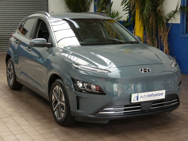 2022 Hyundai Kona 64kWh Premium SUV 5dr Electric Auto (10.5kW Charger) (204 ps)