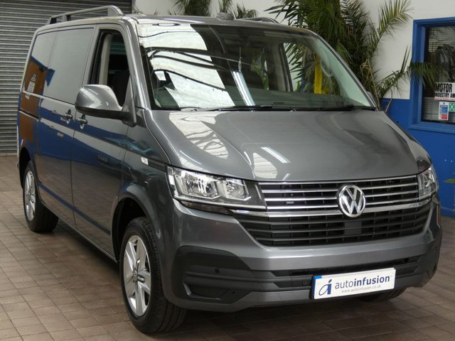 2021 21 Volkswagen Transporter Shuttle 2.0 TDI SE Minibus Double Cab 5dr Diesel DSG SWB Euro 6 (s/s) (150 ps)