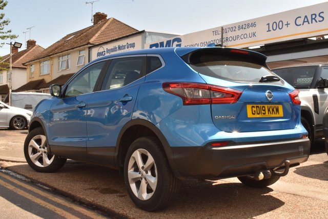 View our NISSAN QASHQAI