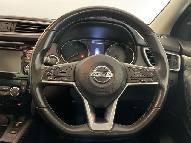 USED 2017 67 Nissan Qashqai 1.6 Dig-T Tekna Suv 5dr Petrol Manual Euro 6 (s/S) (163 Ps) - Alloy, Cruise, Bluetooth