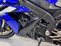 USED 2007 07 YAMAHA R1 AKRAPOVIC UNDERSEAT EXHAUSTS COMES WITH NEW MOT AND WARRANTY